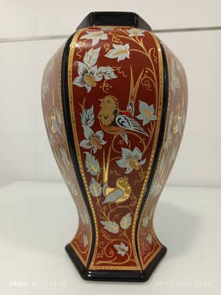 Jarrón de cerámica con diseño de pájaros