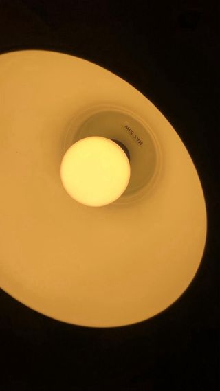 Lámpara de pie gris Ikea