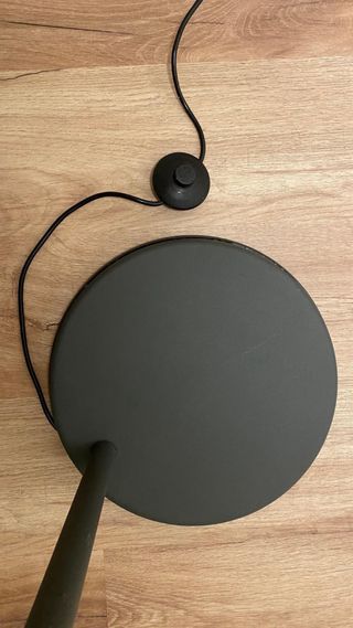 Lámpara de pie gris Ikea