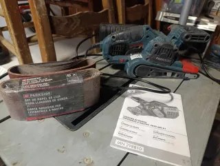 Lijadora de banda Parkside PBSD 600 A1