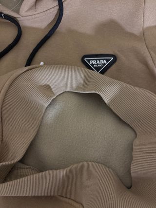 Conjunto Prada Sudadera y Pantalón Beige