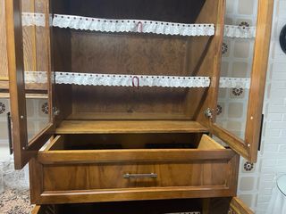 Mueble despensa madera con rejilla