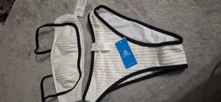 Bikini CUPSHЕ blanco y negro