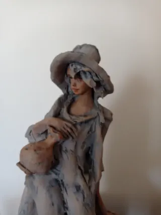 Figura decorativa mujer con cántaros