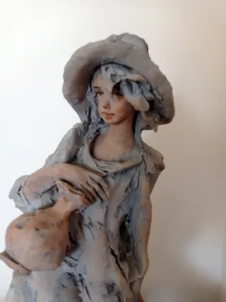 Figura decorativa mujer con cántaros