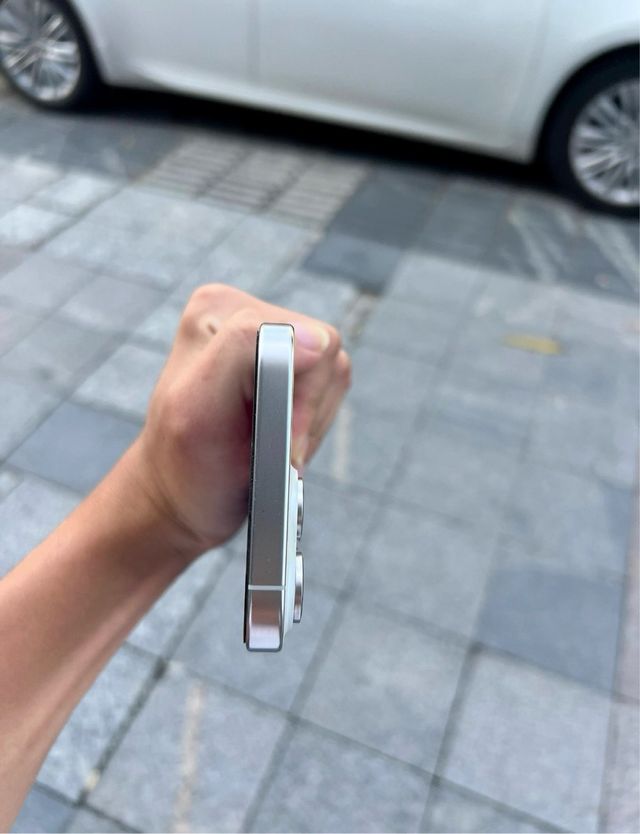 iPhone 15 Pro Max 97% Condizioni Perfette