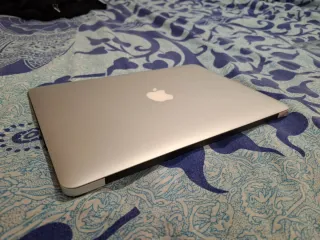 MacBook Air 7.2 año 2017 con funda - ram 4 GB, 1.6