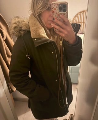 Anorak acolchado impermeable con capucha