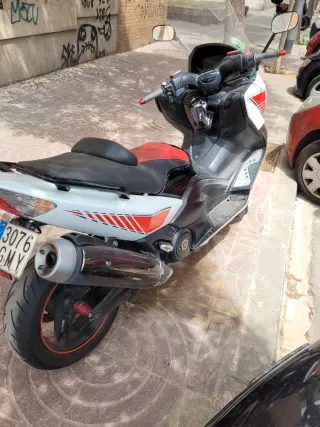 Yamaha Tmax XP500 2010 - 40.000 km