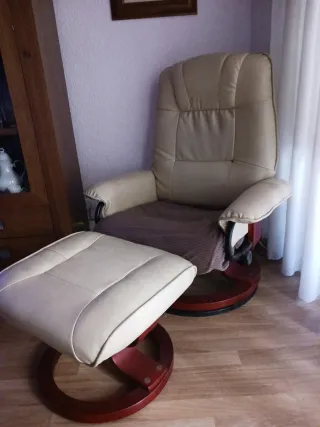 Sillón reclinable de piel con reposapiés,electrico