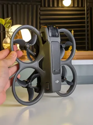 DJI Avata 2 Drone + bolsa de transporte