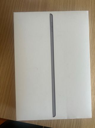 iPad 8ª Gen 128, Gris. pencil 1a gen dos fundas.