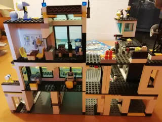 Lego City Comisaría 7744