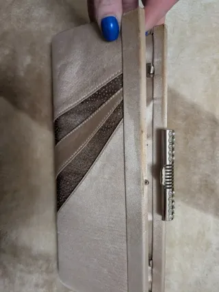 Bolso de mano para fiesta beige y dorado