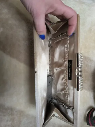 Bolso de mano para fiesta beige y dorado