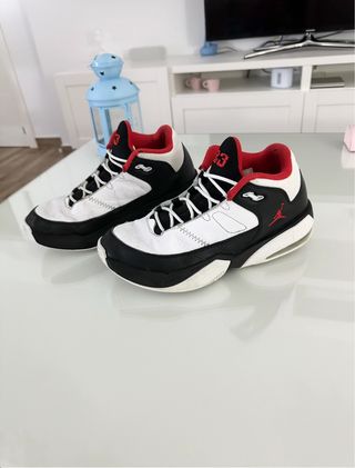 Zapatillas de Baloncesto Jordan Air 23 talla 40’5