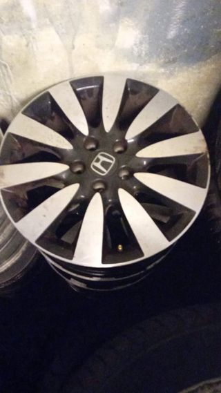 Llantas de aluminio varias marcas (4 unidades)