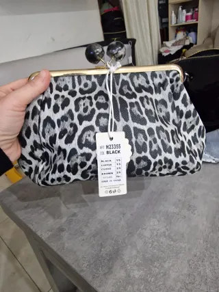 Pochette con stampa animalier