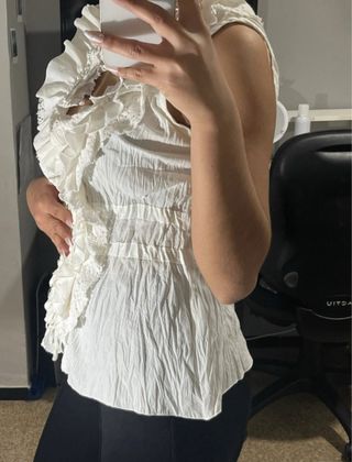 Blusa Morgan sin mangas con volantes vintage