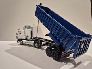 Scania 143 con bañera basculante 1/43