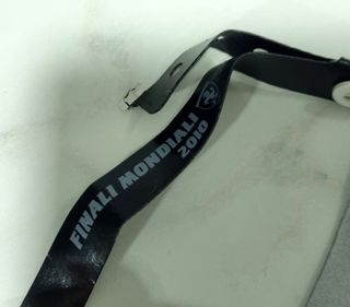 Colgante y Pulsera Final Mundial Ferrari 2010