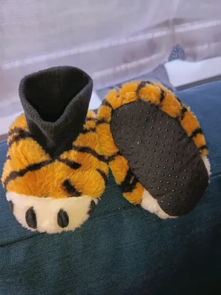 Pantuflas Bebé Tigre Talla 2 a 6 meses