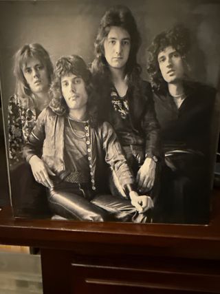 Caja de  CD Queen discografía