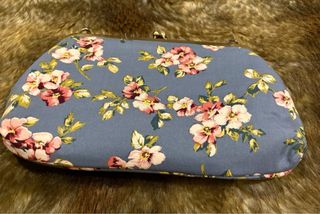 Bolso de mano floral