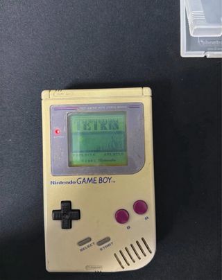 Nintendo Game Boy 1989 con Tetris