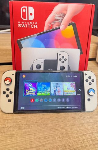 Nintendo Switch OLED Bianca