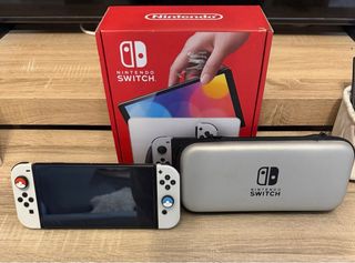 Nintendo Switch OLED Bianca