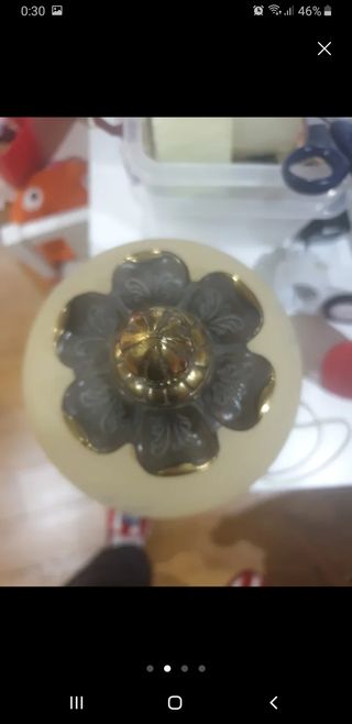 Lámpara de mesilla antigua pequeña