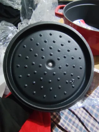 Olla Hierro Fundido YASHE Roja