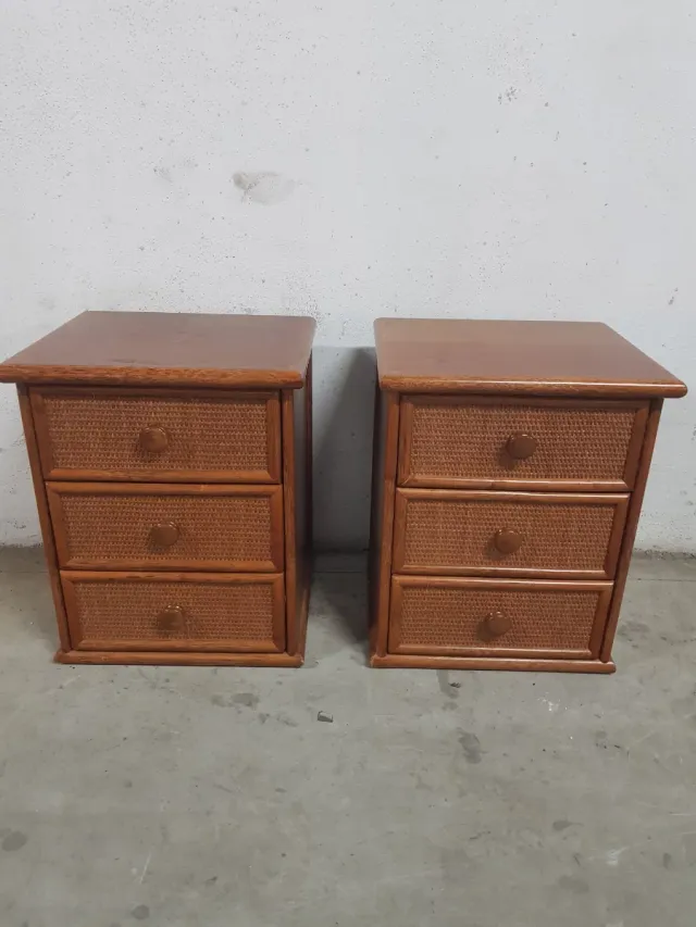 2 Mesitas de Noche Rattan Madera