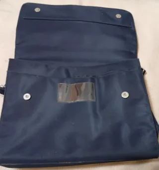 BOLSA BANDOLERA PARA PORTATILES Ú OTROS USOS