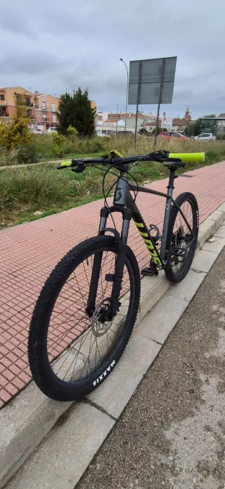 Bicicleta Scott Gris