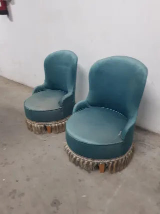 2 Poltrone in Velluto Blu Vintage