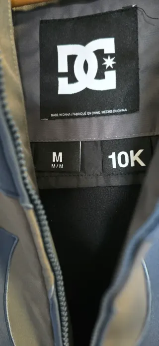 Chaqueta DC impermeable y cortavientos