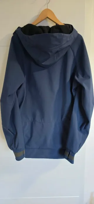 Chaqueta DC impermeable y cortavientos