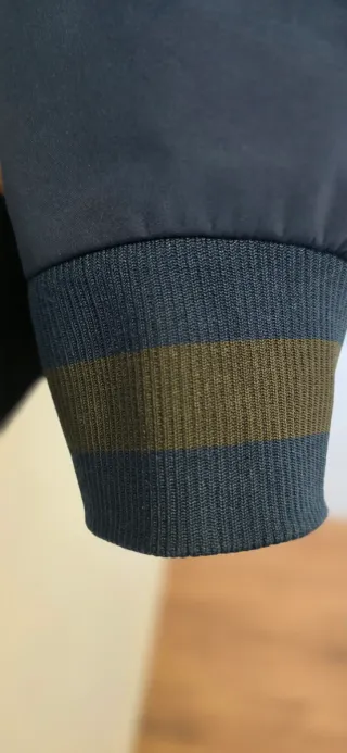 Chaqueta DC impermeable y cortavientos