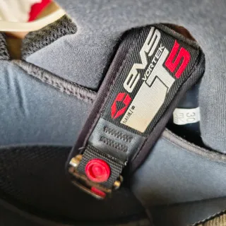 Casco Motocross EVS Naranja Blanco Negro