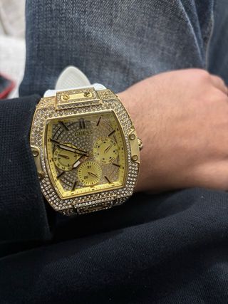 Reloj Guess Dorado y Blanco