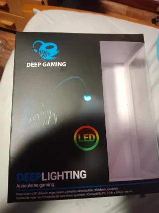 Cascos Deeplighting Negros y Rojos