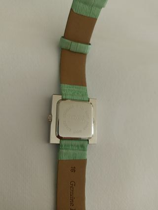 Reloj Taher Verde y Plateado