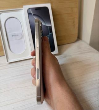 iPhone 16 Pro Max Plata