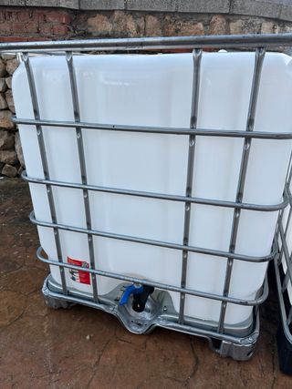 Depósito agua 1000L