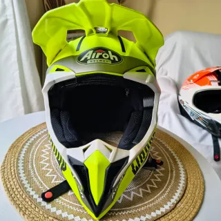 Casco Motocross Airoh WRAP Amarillo