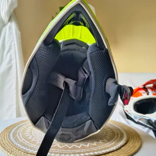 Casco Motocross Airoh WRAP Amarillo