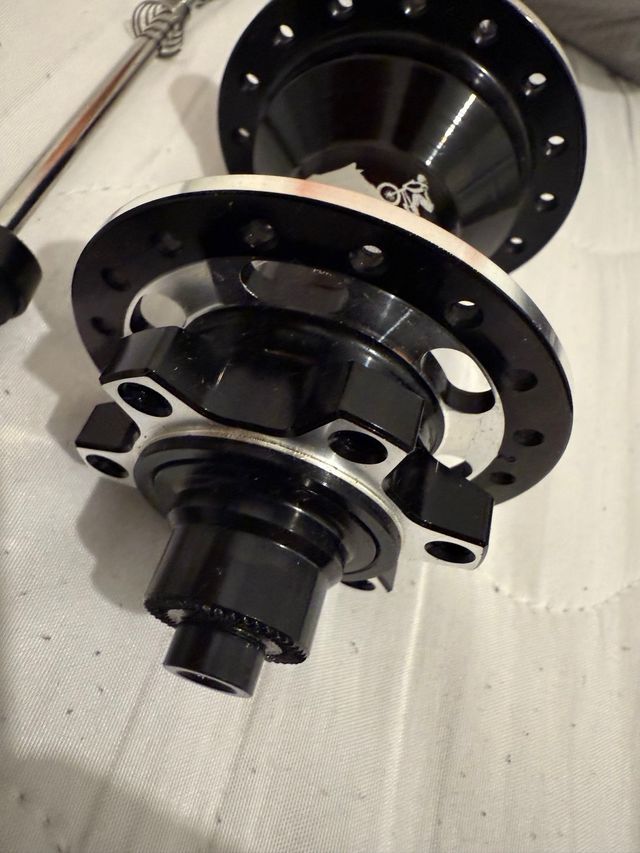 Buje TANKE TH 240 MTB 36H Nero