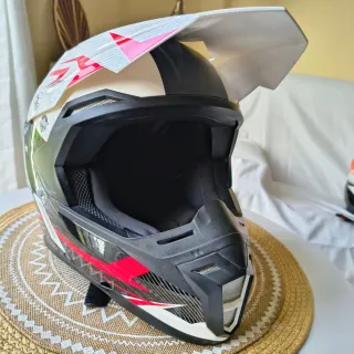 Casco Motocross MT Synchrony
